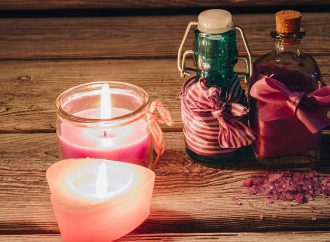 Najlepsze rzeczy, które warto wiedzieć o świecach zapachowych czy pochodniach: przewodnik dla początkujących